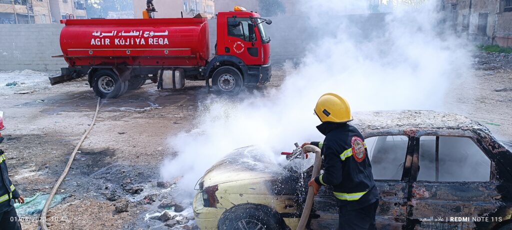 Extinguishing-a-car-fire-in-Raqqa-1-1024x461 
