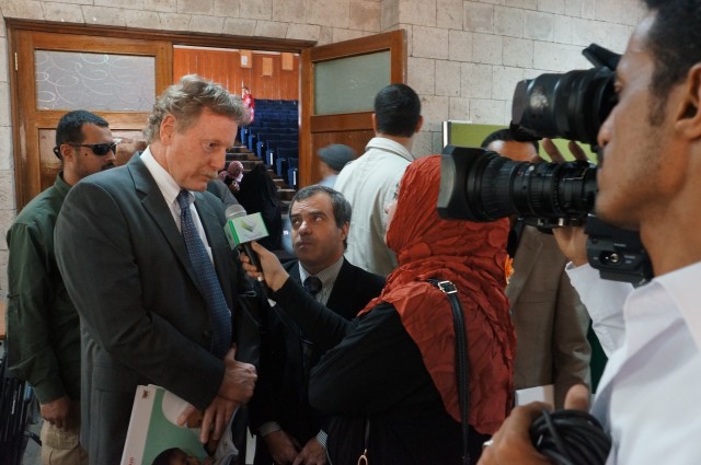 USAID Mission Director Herbie Smith talks with local media at the Yemen Reading Campaign launch event.