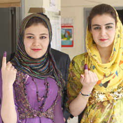 Iraqi women voting.