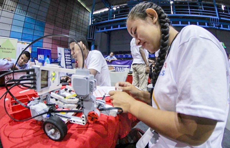 Sintia-Bluefields-Robotics-Club