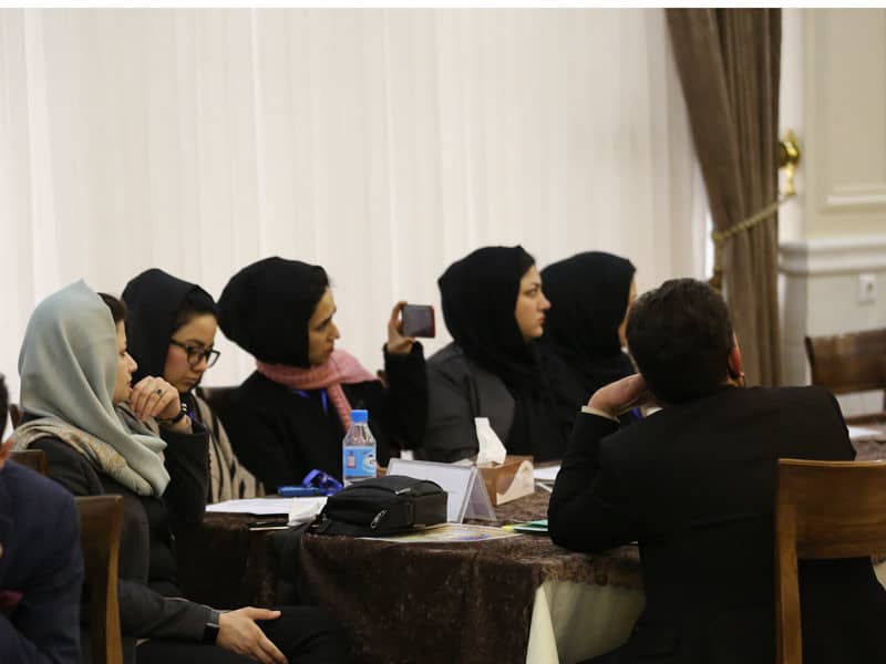 Youth-Round-Table-2-2.body_-1
